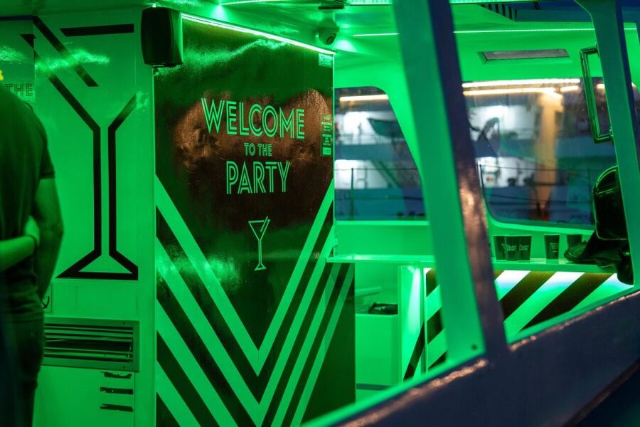 Porto: Douro River Party Boat with Sunset Option & 6 Bridges - Should You Book This Porto Douro Sunset Party Boat?