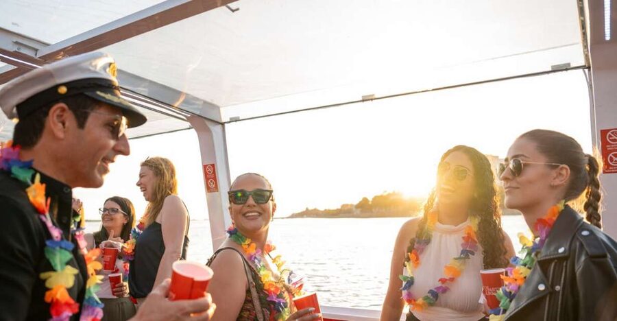 Porto: Douro River Party Boat with Sunset Option & 6 Bridges - Getting On Board at Gaia Quay (And Why Timing Matters)