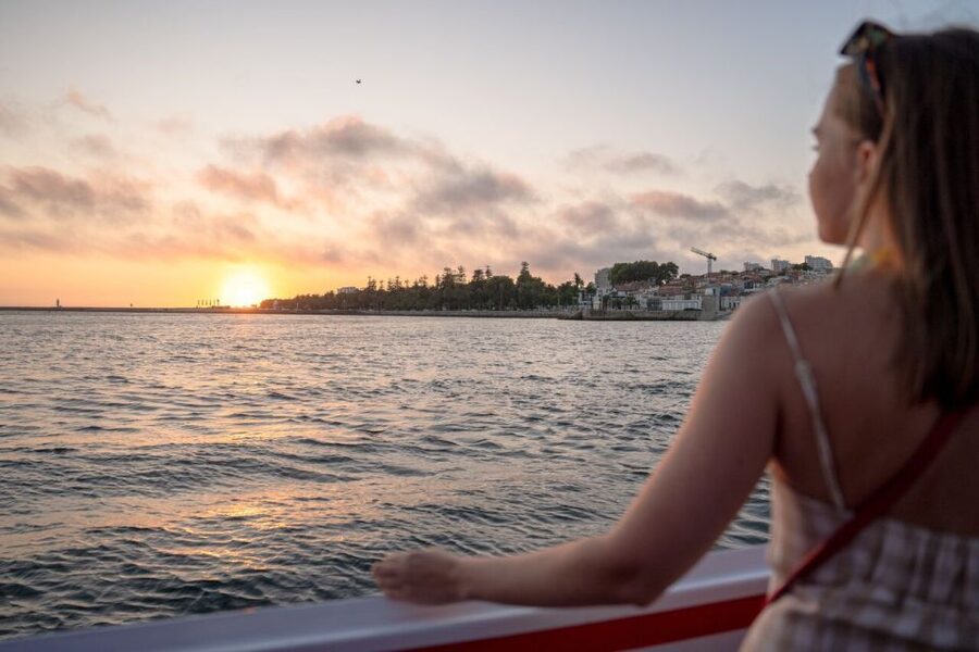Porto: Douro River Party Boat with Sunset Option & 6 Bridges - Watching the Sunset Over the River Douro