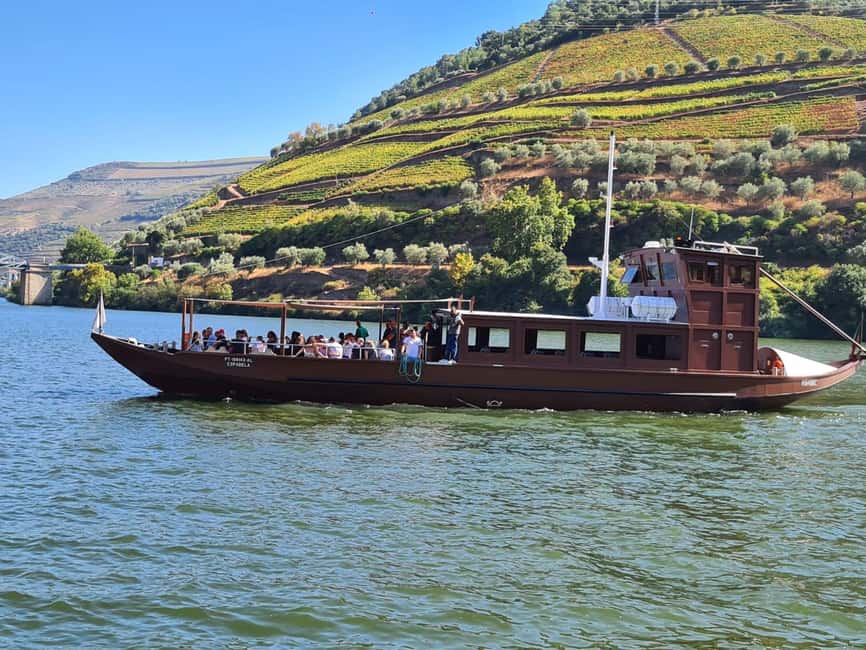 Porto: Douro Valley Tour at 2 Wineries with Lunch and Cruise - Getting to the Douro in a small van from Trindade