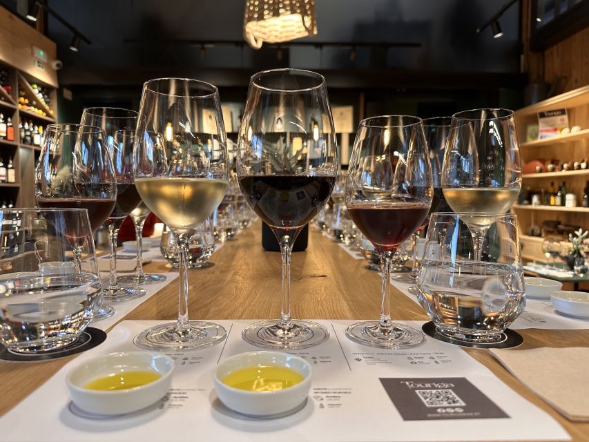 Porto: Douro Valley Tour with Wine Tasting, Cruise and Lunch - Price and value: what $76 really buys you