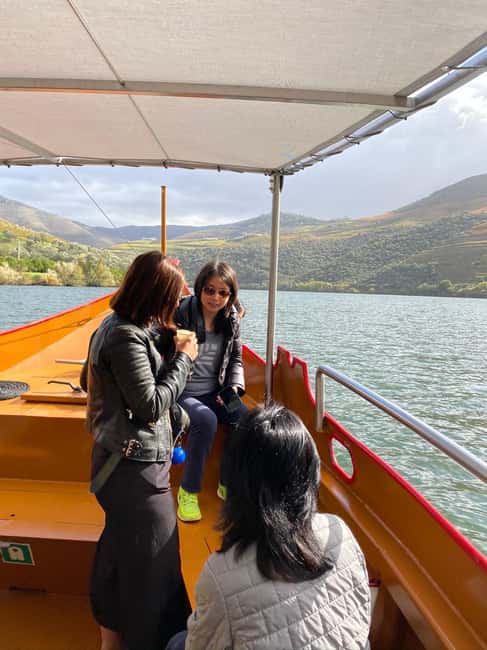Porto: Douro Valley with Small Wineries, Lunch and Boat Tour - Who this tour is perfect for (and who should think twice)
