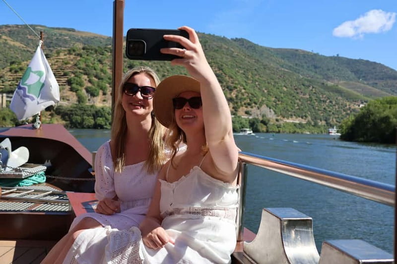 Porto: Douro Valley with Small Wineries, Lunch and Boat Tour - Entering the Douro Valley at a human pace from Porto