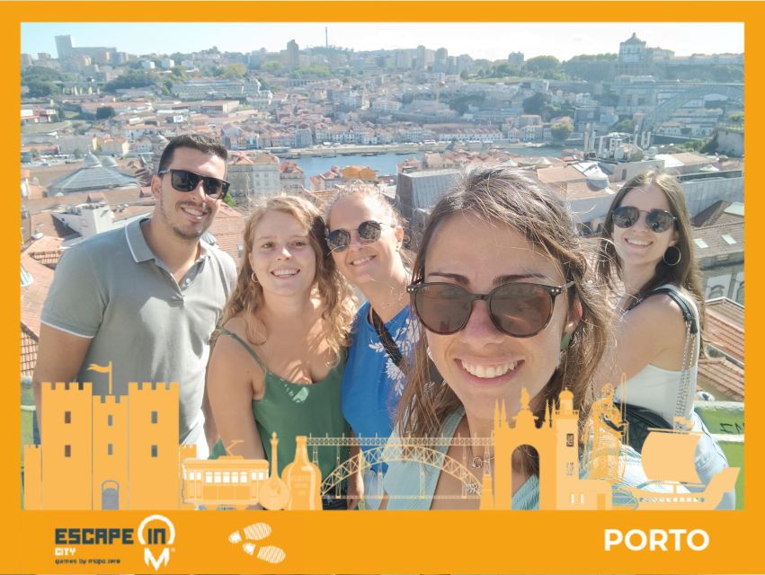 PORTO: Escape IN City - Closed at 7 Keys - Fechado a 7 Chaves in Porto: a real-city mission, not a staged room