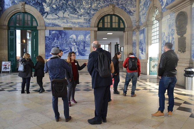 Porto Essential Walking Tour - Praca da Liberdade: A Majestic Square Break