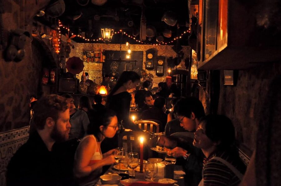 Porto: Fado Show with Dinner in a Traditional Fado House - Key things to know before you go