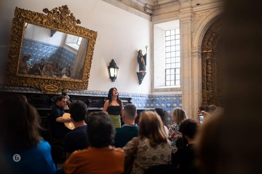 “Porto: Fado Show with Guided Tour in a Historic Monastery” - Port wine and Singeverga liqueur: the monk-made tasting break