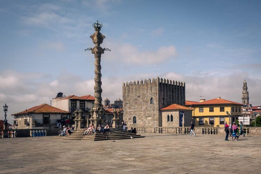 Porto: Flexible Walking Tour in Medieval Area - Why this app-guided medieval walk works so well in Porto