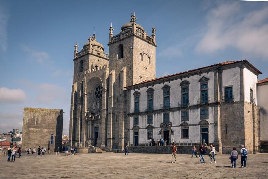 Porto: Flexible Walking Tour in Medieval Area - Route effort, timing, and smart pacing for your 2 to 3 hours