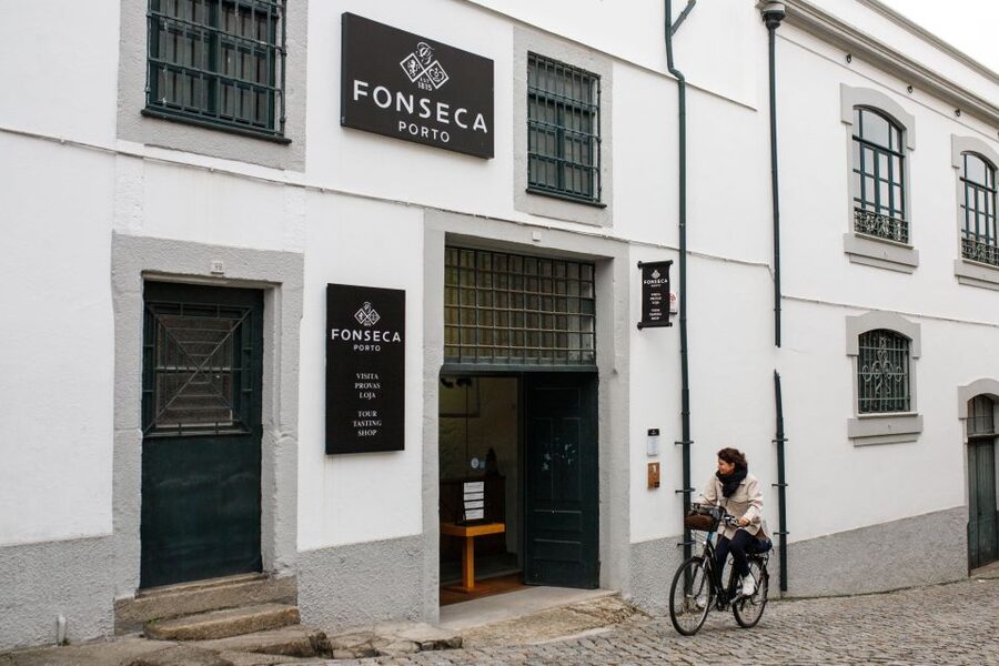 Porto: Fonseca Cellar Tour & Fado Show with Optional Dinner - The Fonseca cellar tour: From Douro origins to aging practices