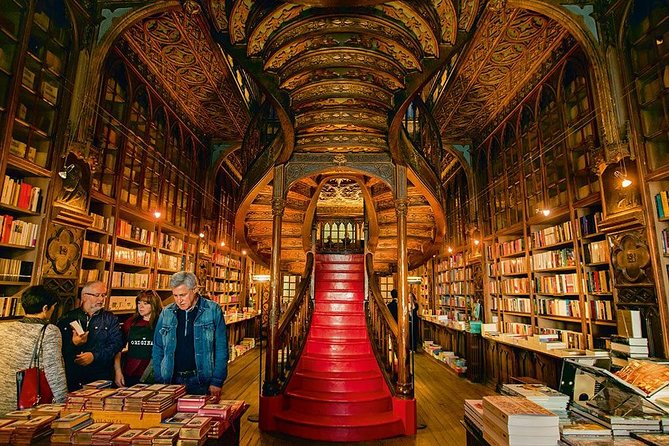 Porto Full Day City Tour Wine Tasting and Six Bridges Cruise - São Bento Station tiles: where your camera meets Portuguese history