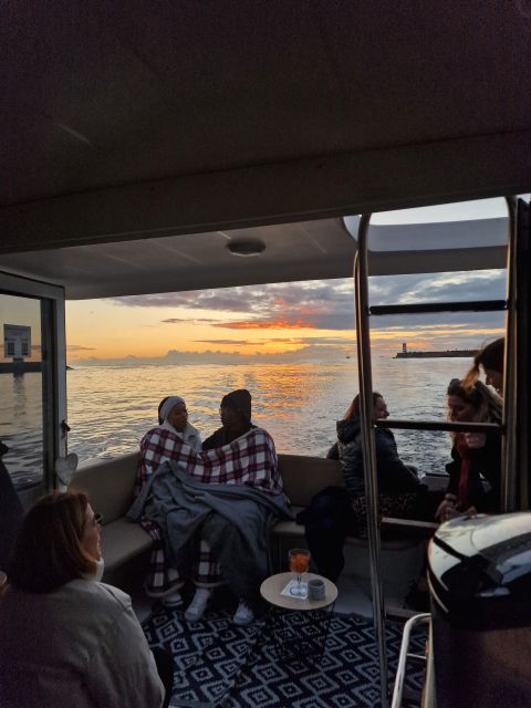 Porto: Guide Boat tour with tasting of 4 Port wines - The Port Wine Tasting: What You Get and Why It Feels Worth It