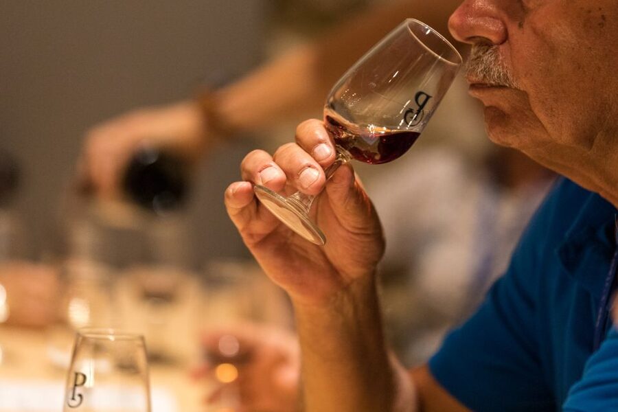 Porto: Guided Tour and Tasting of 3 Port Wines at Poças - Buying bottles at Poças without the hard sell