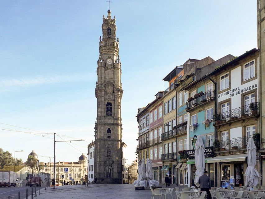 Porto: Guided Tour by Tuk-Tuk & Optional Douro River Cruise - Six Bridges Cruise Hours and the Open Ticket Tip