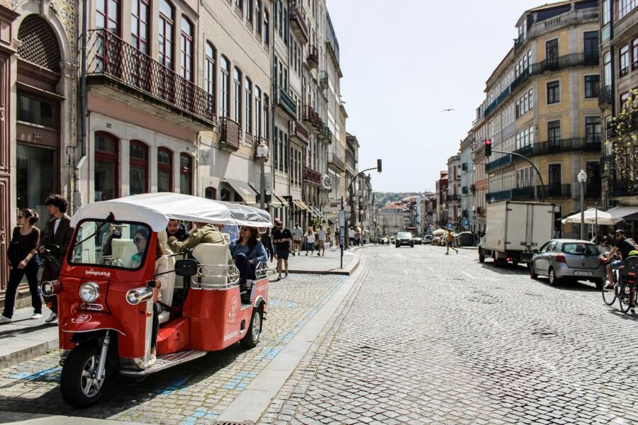 Porto: Guided Tour by Tuk-Tuk & Optional Douro River Cruise - The Tuk-Tuk Route Through Porto’s Best-Known Landmarks