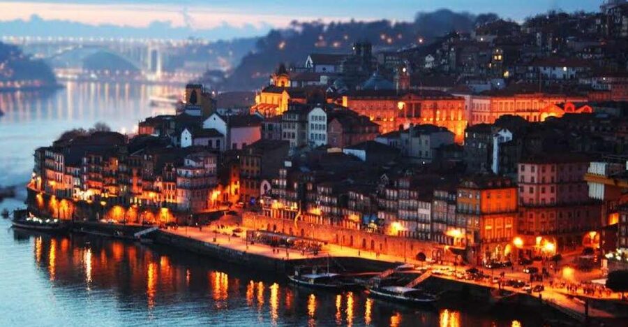 Porto: Half-Day Small Group City Tour with port wine tasting - Key highlights at a glance