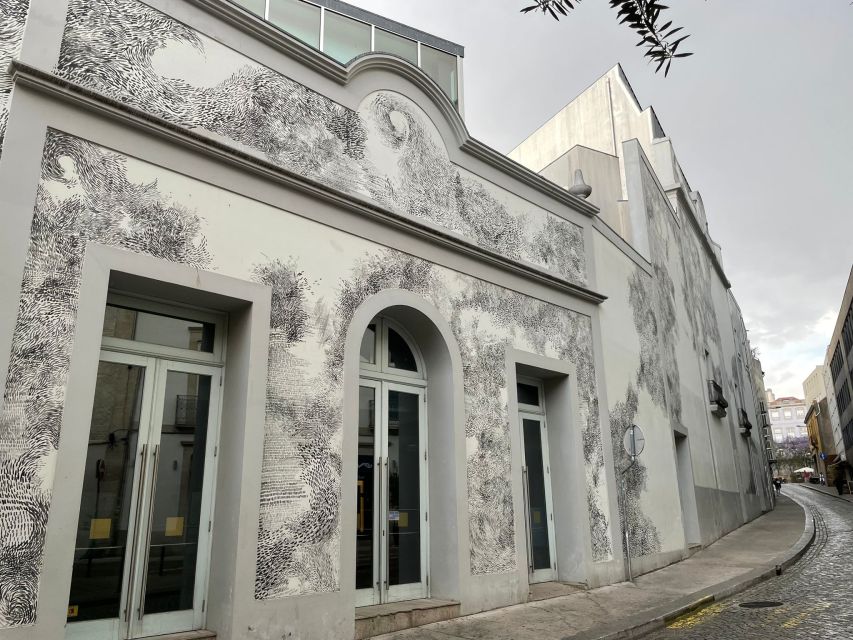 Porto: Half-Day Street Art Tour - Starting at Praça de Carlos Alberto, With a Real Local Pace