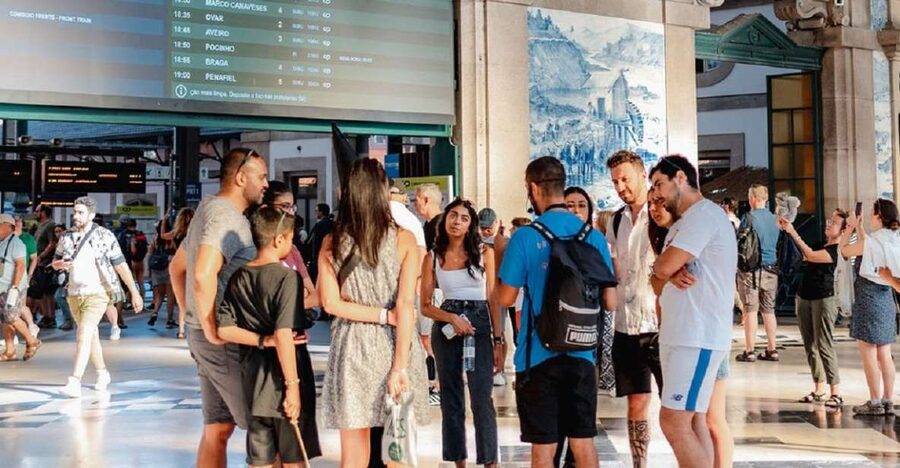 Porto: Harry Potter and City of Porto Guided Walking Tour - Key highlights at a glance