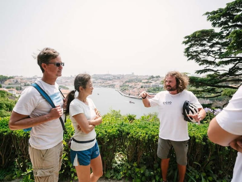 Porto: Highlights in 3 Hours E-Bike Tour - Why a 3-hour e-bike loop is the smart way to get your bearings