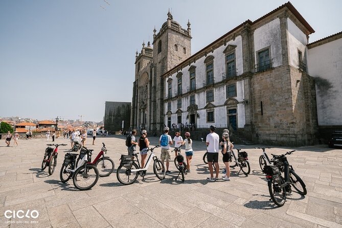Porto Highlights in 3 Hours E-Bike Tour - Historical, Sightseeing - Ponte Infante Dom Henrique: a modern bridge with a great photo window