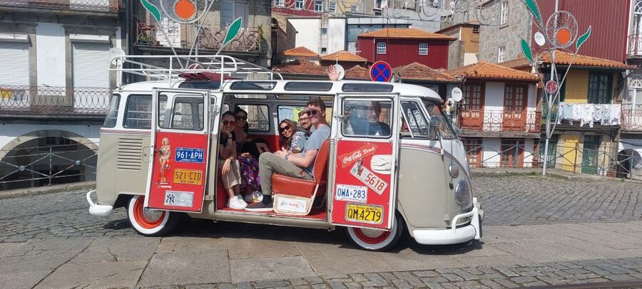 Porto: Historic Center and Surroundings Tour by VW Kombi - Comfort, Group Size, and the Role of Guide Hugo