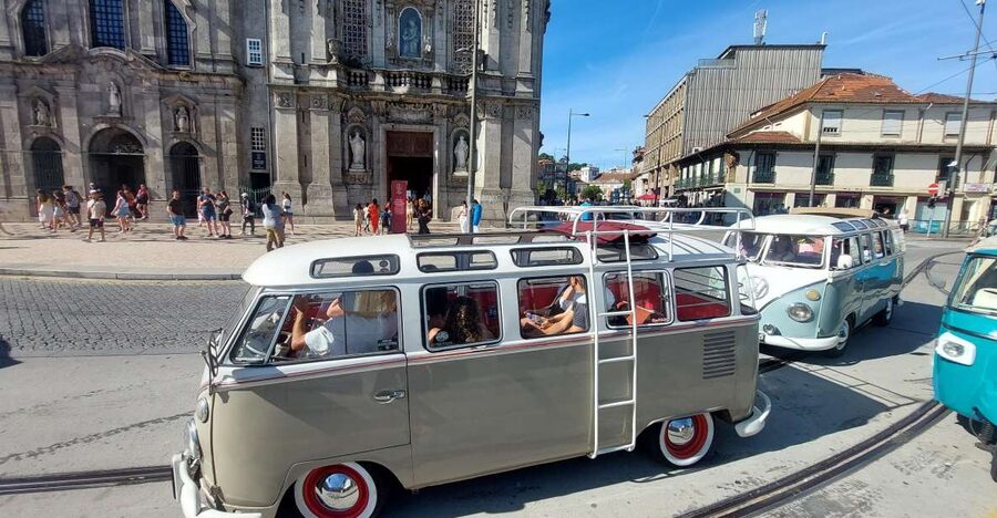 Porto: Historic Center and Surroundings Tour by VW Kombi - São Bento da Vitória, Arrábida Area, and How the Guide Puts It in Context