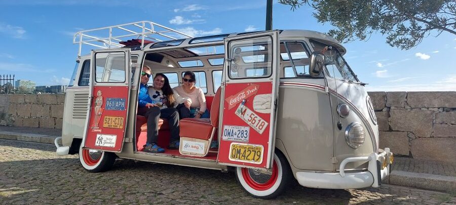 Porto: Historic Center and Surroundings Tour by VW Kombi - The Meeting Point and How the Route Moves Across Porto