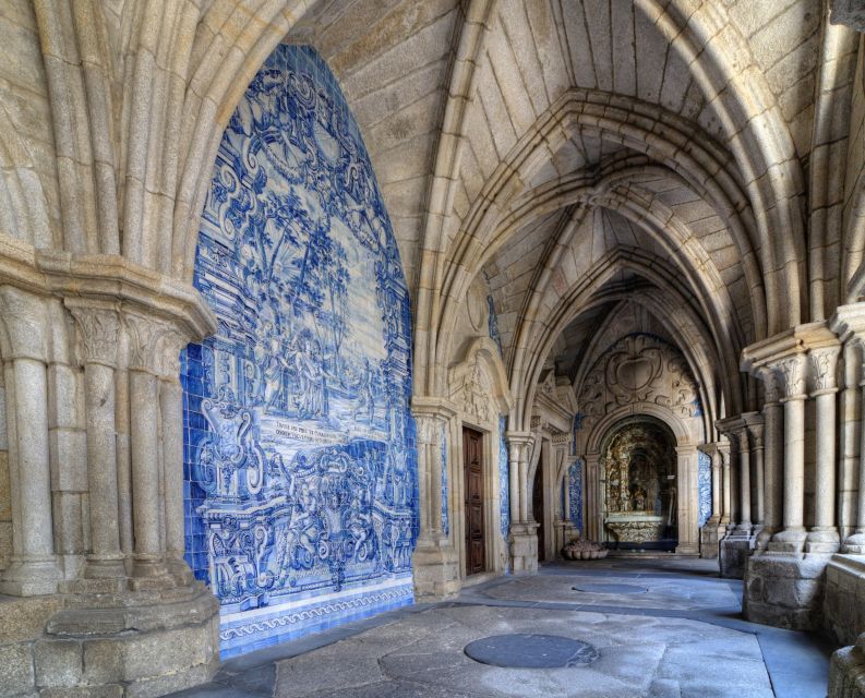 Porto Historic Center: Private Walking Tour & Cathedral - Dom Luís Bridge top level: the best “first real view” moment