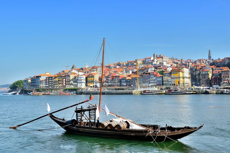 Porto: Historic City Center Walking Tour - Key highlights you will actually feel on your feet