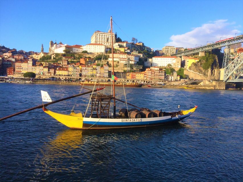 Porto: Historic City Center Walking Tour - First stop: the Sé Cathedral area, then Porto starts making sense