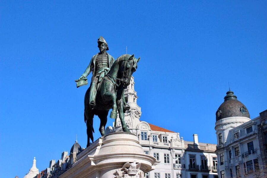 Porto: Historic City Center Walking Tour - Price and logistics: does $33 deliver real value?