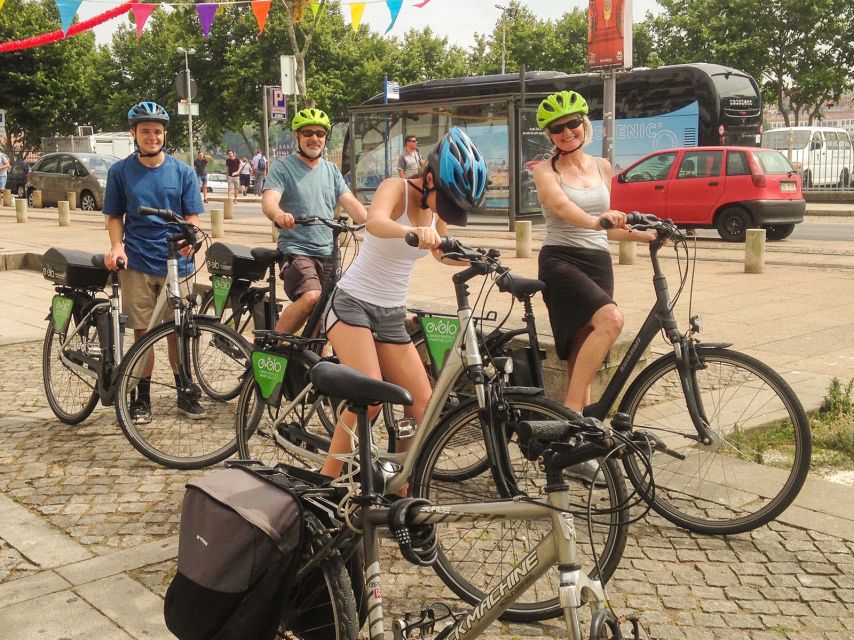 Porto: Historic e-Bike Tour with a guide - Key things to know before you ride