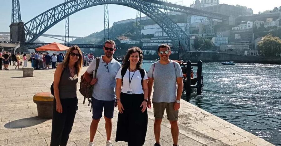 Porto: History & Lengends walking tour - The real star is the guide: Elena’s style and what it means for you