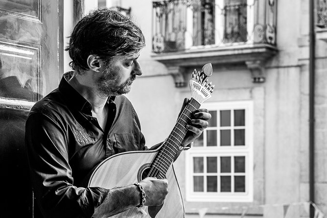 Porto: Live Portuguese Fado Experience with Port Wine - How Fado survives and stays alive in the final stretch