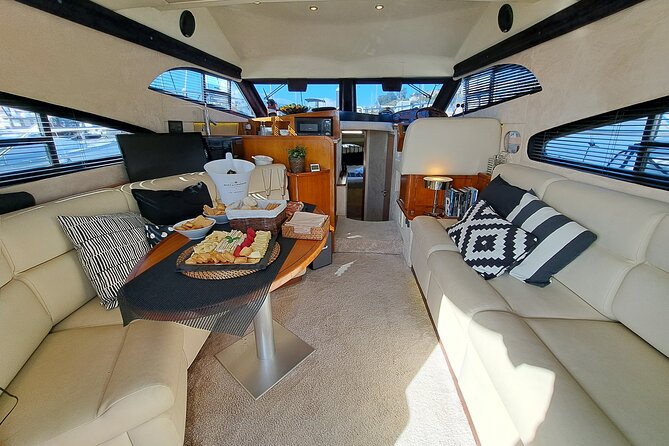 Porto: Luxury Yacht Tour on the Douro River - Sunset or Daytime - Choosing Daytime or Sunset: Which Fits Your Schedule?