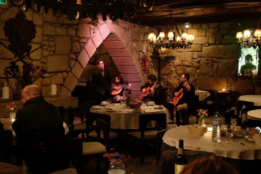 Porto Moonlight Walk & Fado Dinner - Key highlights that make this evening work