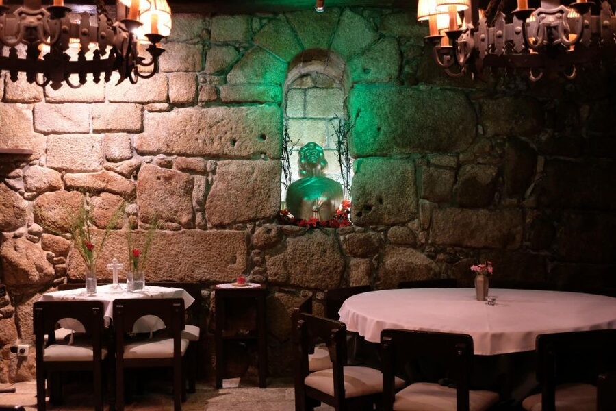 Porto Moonlight Walk & Fado Dinner - Who this tour suits best, and who should skip it