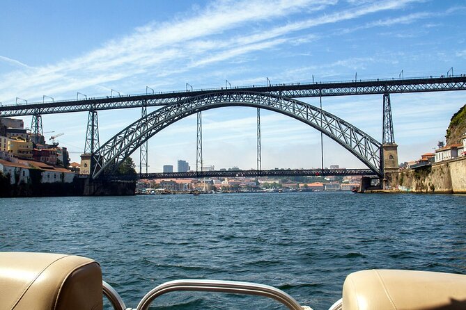 Porto: Old Town and Gaia Boat Tour - Meeting at Marina do Freixo: your first small logistics win