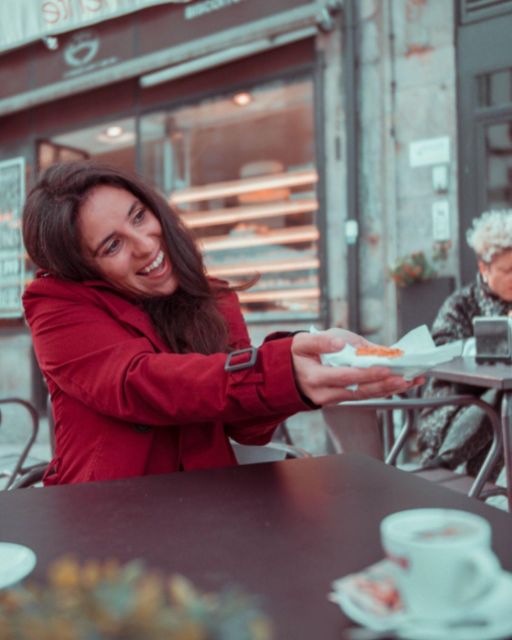Porto: Pastry and Dessert Tasting Tour with a Local Guide - The 2-hour pacing, small group vibe, and the short walk