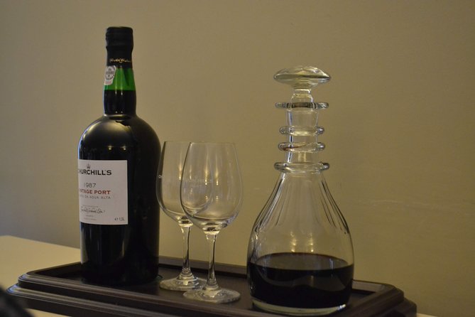 Porto: Port and Douro Wine Walking Tour With 9 Wine Tastings - Guide Style Matters: English Support and the Fun Factor