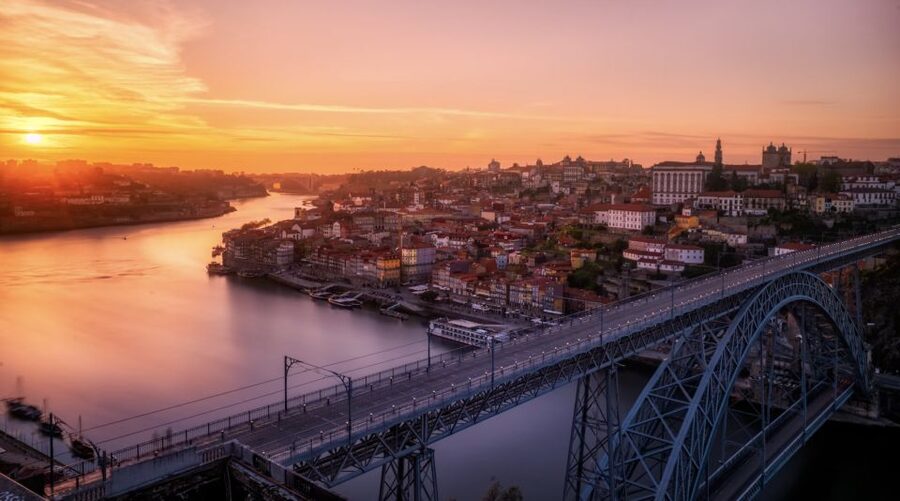 Porto: Premium Portuguese Food Tour and Sightseeing - How much walking to plan for, and what to wear