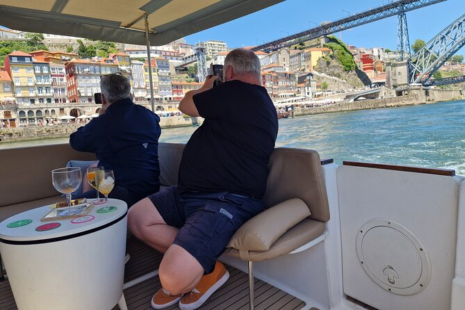 Porto: Private 6 bridges tour, Douro river with sunset option - Eiffel-style bridge photos: an iconic European silhouette on the water