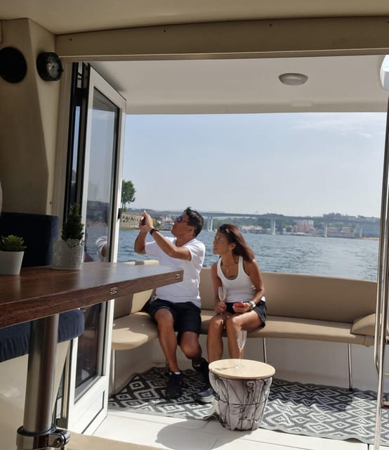 Porto: Private 6 Bridges Tour, welcome drink & sunset option - The six bridges moment, the one you came for