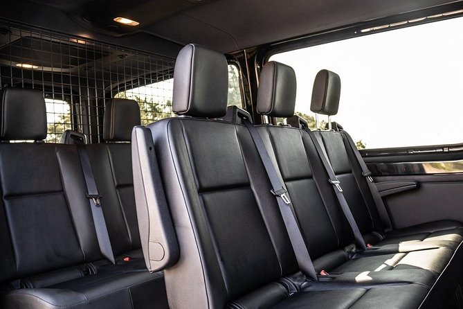 Porto Private Airport Arrival Transfer - Luggage, waiting time, and the small rules that matter