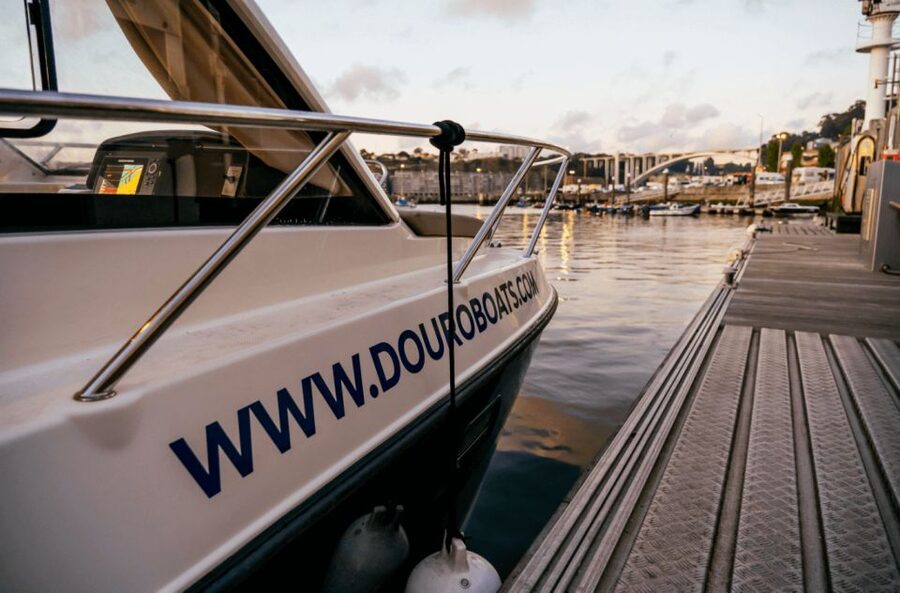 Porto: Private Boat Tour in Douro River - Where You Meet: Douro Marina, Pontoon C