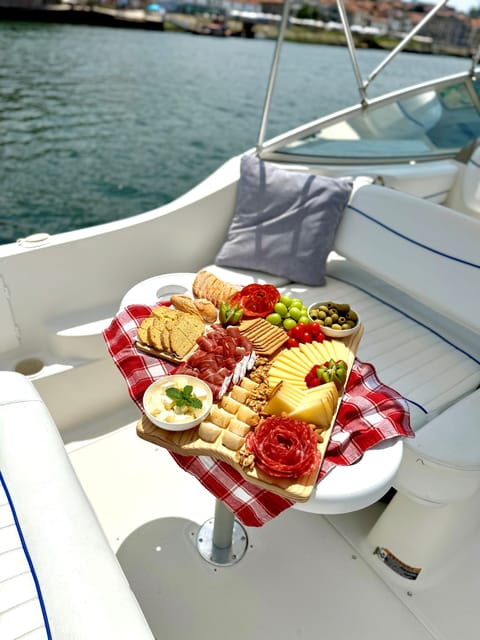 Porto: Private Douro River Bridges Cruise with Food & Wine - Comfort and Safety: Why the Small Details Matter on Water