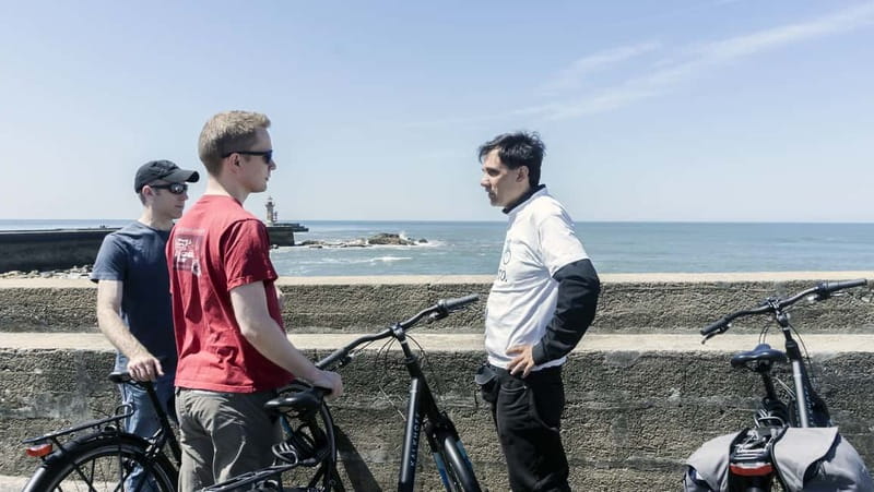 Porto Private E-Bike Tour: Douro River, Parks & Beaches - Jardim do Cálem and finishing back at the bike shop