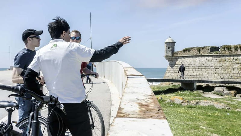 Porto Private E-Bike Tour: Douro River, Parks & Beaches - Rivers of Porto: Alfândega, Cais das Pedras, and Massarelos