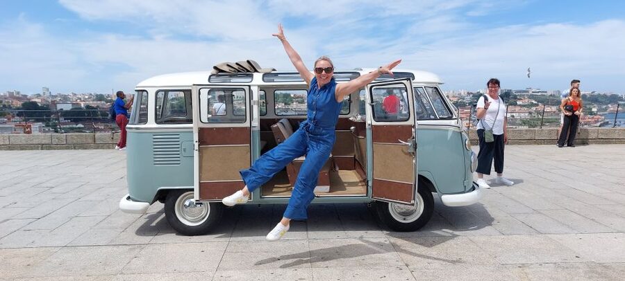 Porto: Private Sightseeing Tour by VW Kombi (2–8 People) - The 2-hour route that links Porto’s monuments to Gaia’s river views