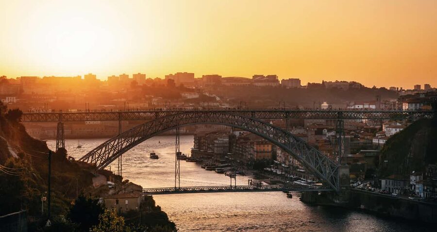 Porto: Private Sunset Walking Tour with Port Wine and Views - Clérigos Tower, Carmo and Carmelitas Church, and the “Wait, That Matters” Moments